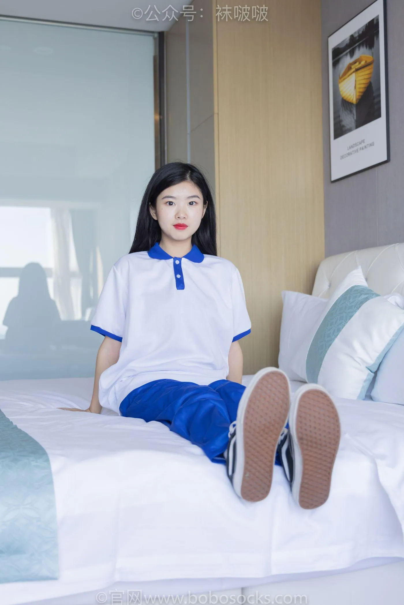 [BoBoSocks袜啵啵]NO.039 小奶熊-校服、vans帆布鞋、短白棉袜、裸足 [154P]插图9